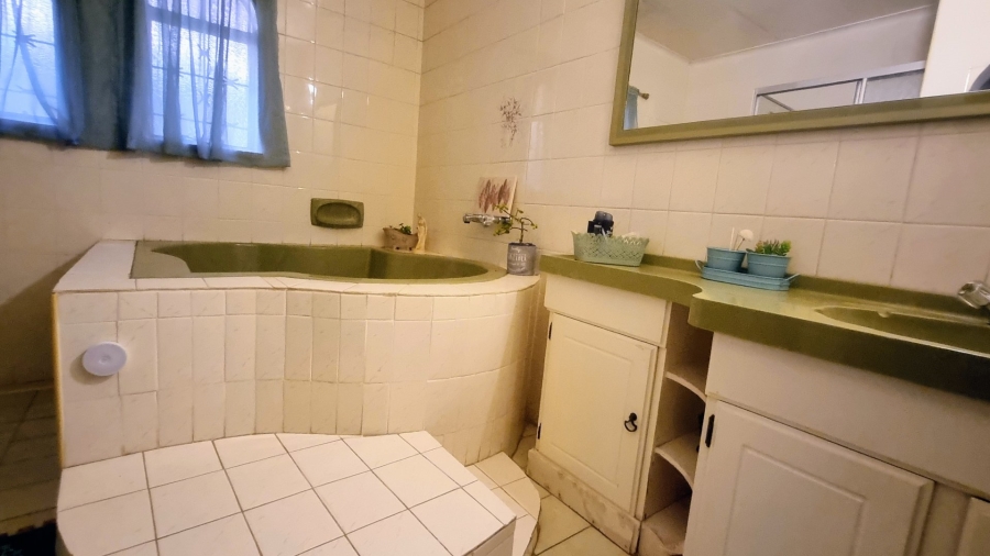 4 Bedroom Property for Sale in Deneysville Free State